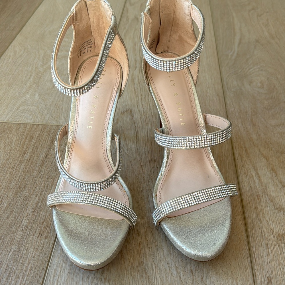 Gold/silver sparkle stilletto high heals